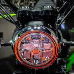 Wie verbessert man die Motorradbeleuchtung ohne Probleme mit dem TÜV? Der komplette Leitfaden