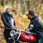 Warum manche Menschen im Herbst das Motorrad mehr brauchen denn je