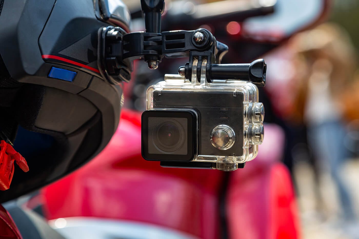 Action-Cam fürs Motorrad: Worauf es bei Halterung, Akku und Wind wirklich ankommt