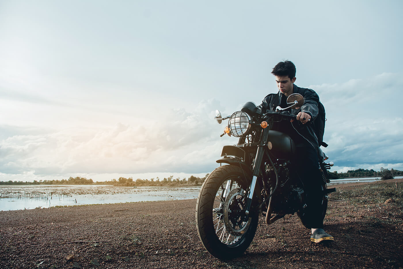 Motorrad höherlegen für große Fahrer: mehr Beinraum ohne nervöses Fahrwerk