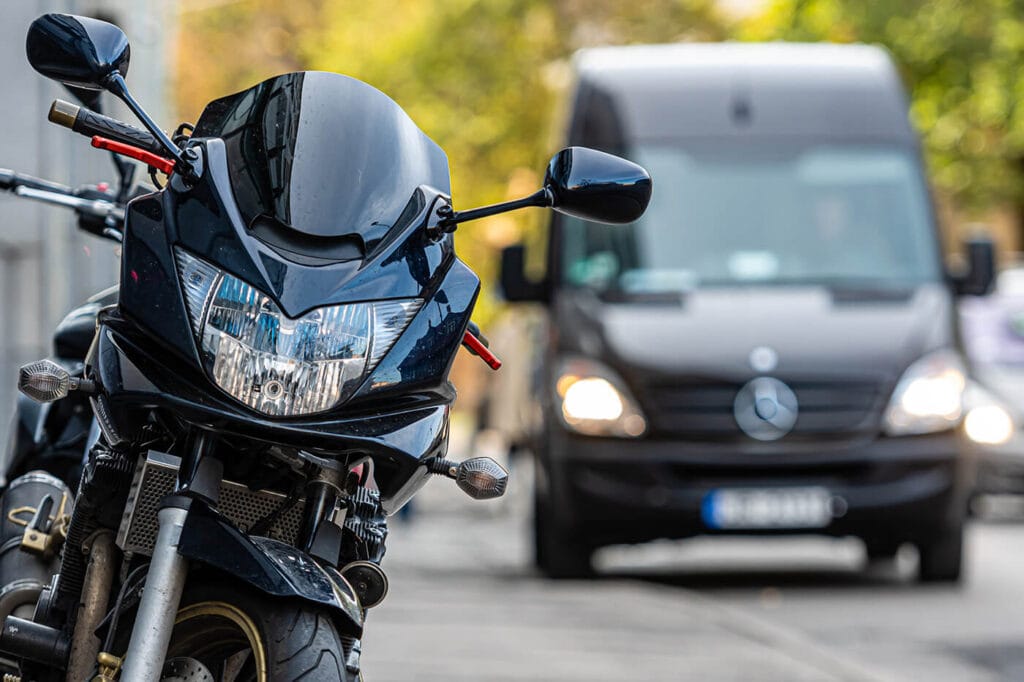 Motorrad im Transporter