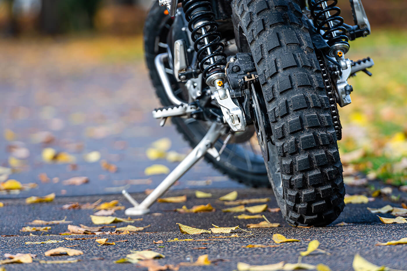 Fahrwerksgeometrie am Motorrad: Warum Lenkkopfwinkel, Nachlauf und Radstand alles entscheiden