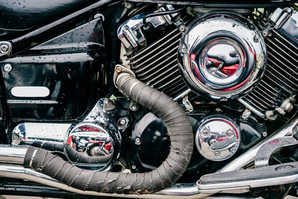 Auspuff wickeln (Hitzeschutzband): Coolster Look oder Tod für den Krümmer?