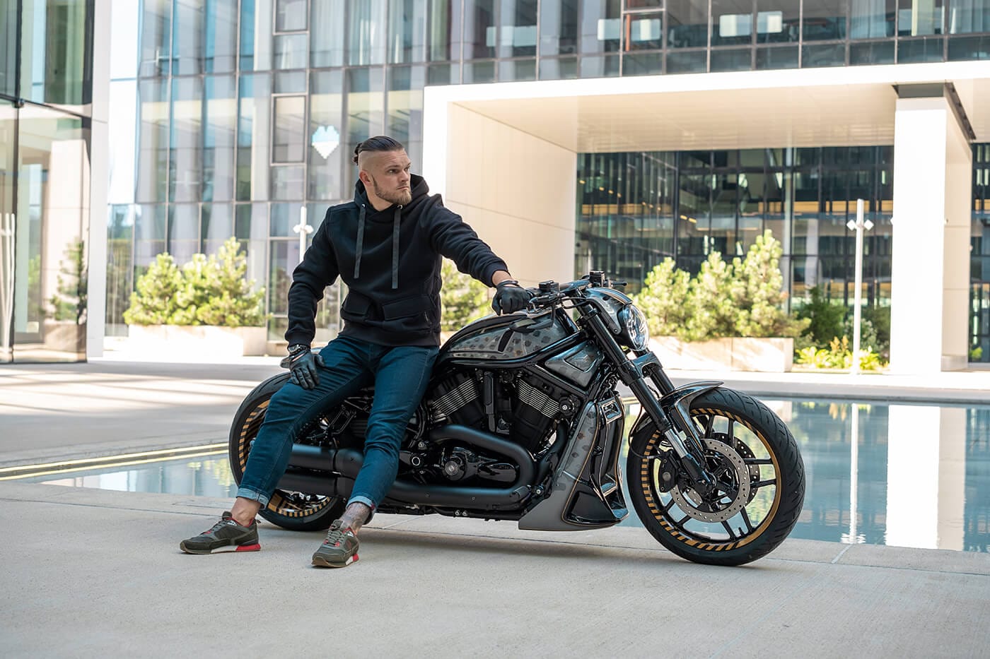 Motorradhose kaufen: Worauf es bei Passform, Membran und Protektoren ankommt