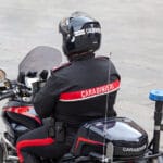 Helmpflicht in Europa 2026: Wo du in Italien und Frankreich wirklich aufpassen musst