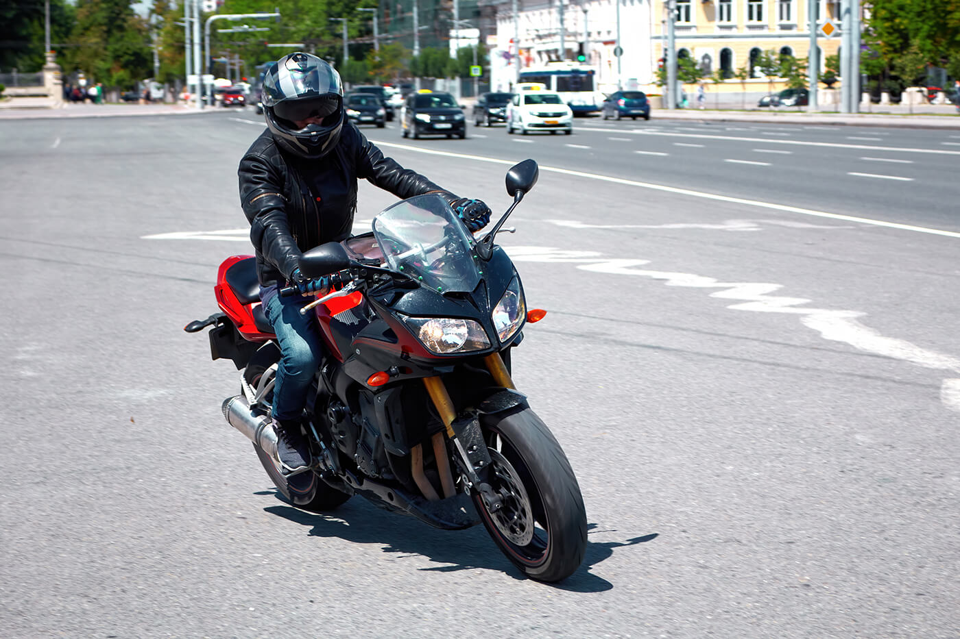 Tempo 30, und sie ruckelt. Die alte hat das nie gemacht
