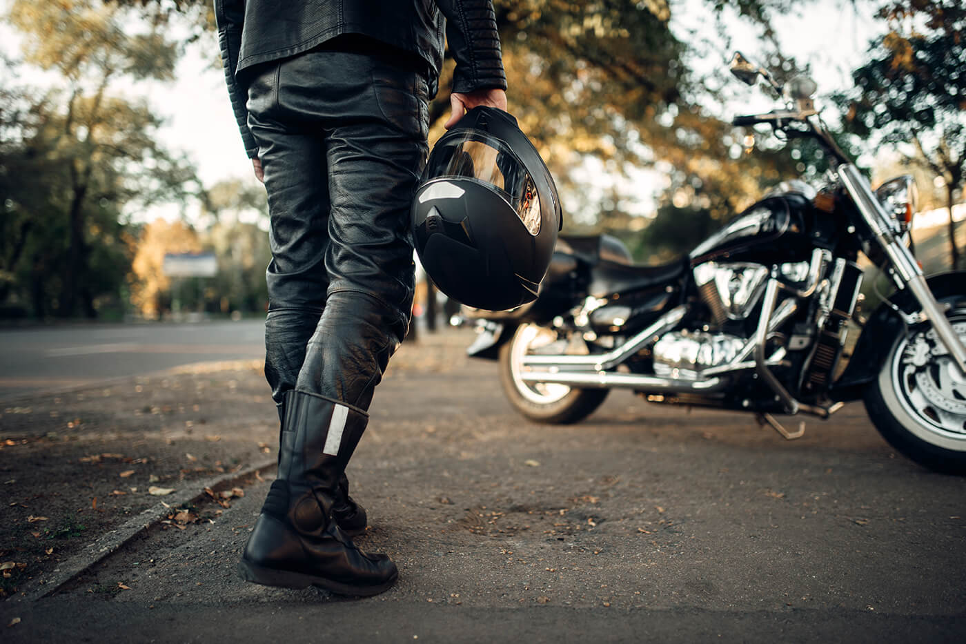 Nasse Stiefel nach jeder Regenfahrt? Regenüberschuhe halten sie trocken