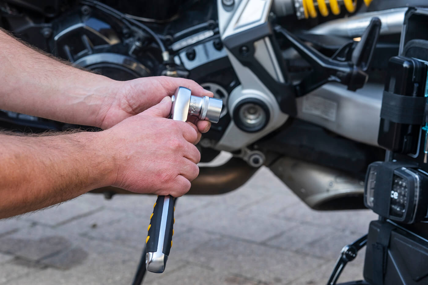 Am Motorrad brauchst du den kleinen Drehmomentschlüssel öfter als den großen