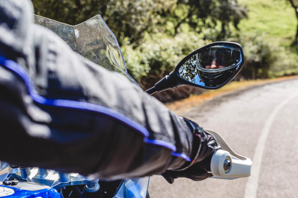 Sichtbarkeit auf dem Motorrad erhöhen - ganz ohne Tuning