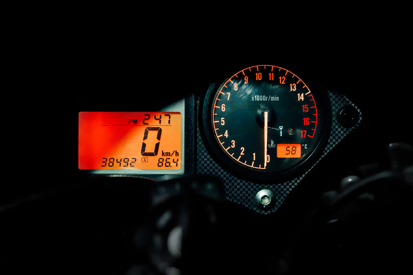 Dein Motorrad hat 73 PS. Bei welcher Drehzahl warst du zuletzt dort?