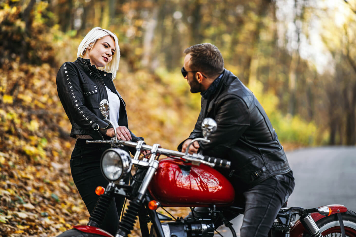 Sozius auf dem Motorrad mitnehmen: welche Regeln wirklich gelten