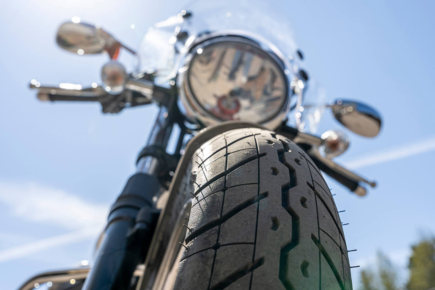 Ganzjahresreifen Motorrad: Gibt es das überhaupt - und was sagt der TÜV dazu?