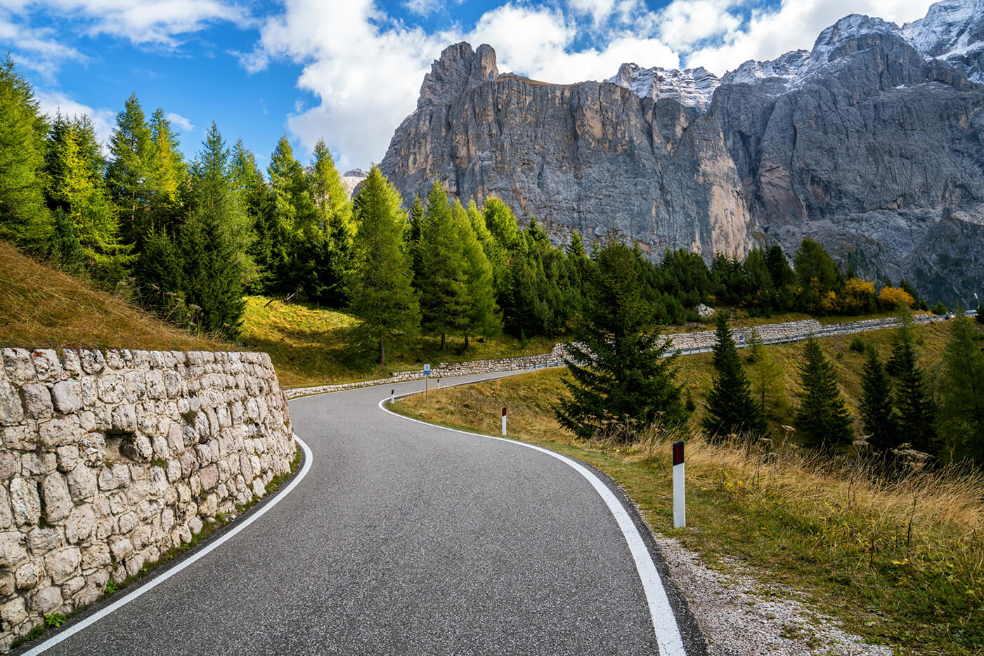 Motorradreise Dolomiten: Der komplette Planer mit Routen, Pässen und Maut