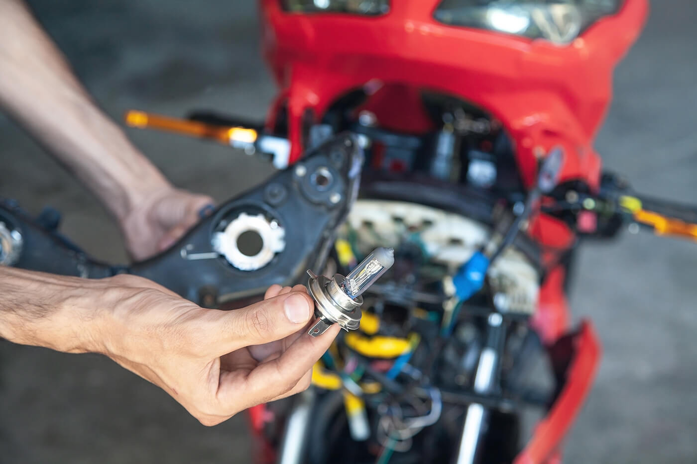 LED statt Halogen am Motorrad: Erlaubt oder Ärger beim TÜV?