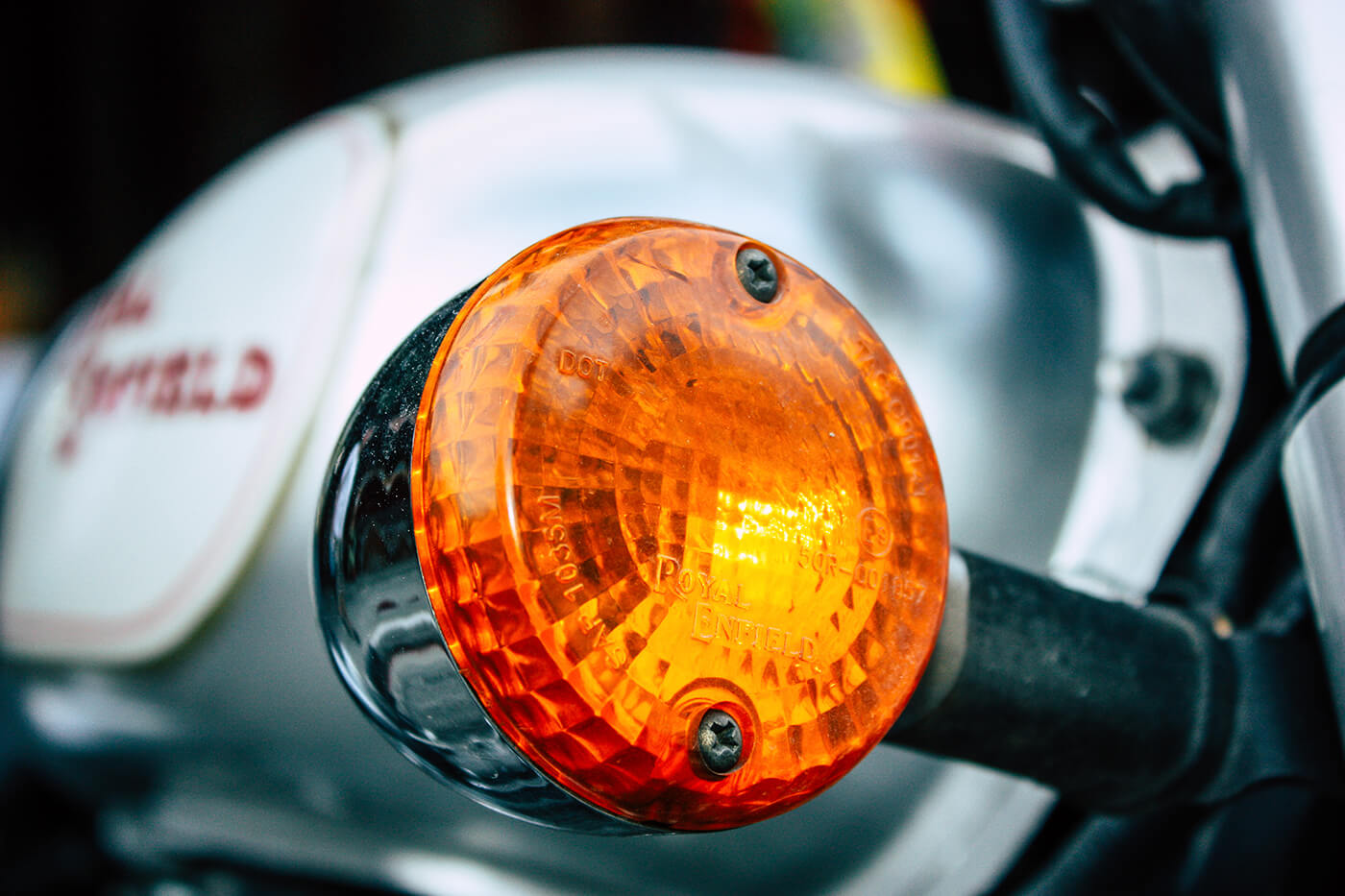 Ohne Blinkerrückstellung weiß dein Blinker nicht, dass du abgebogen bist