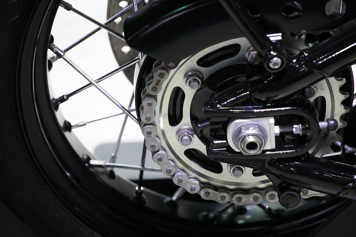 Kettenöler im Langzeittest – Segen oder Schmiererei?