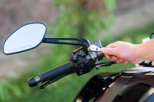 Die sechs Stellen, an denen sich an jedem Motorrad Schrauben von allein lösen