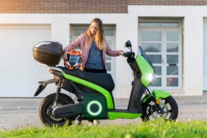 E-Motorrad Förderung 2026: Wo der Staat noch zahlt (D-A-CH-Ratgeber für Privat & Gewerbe)